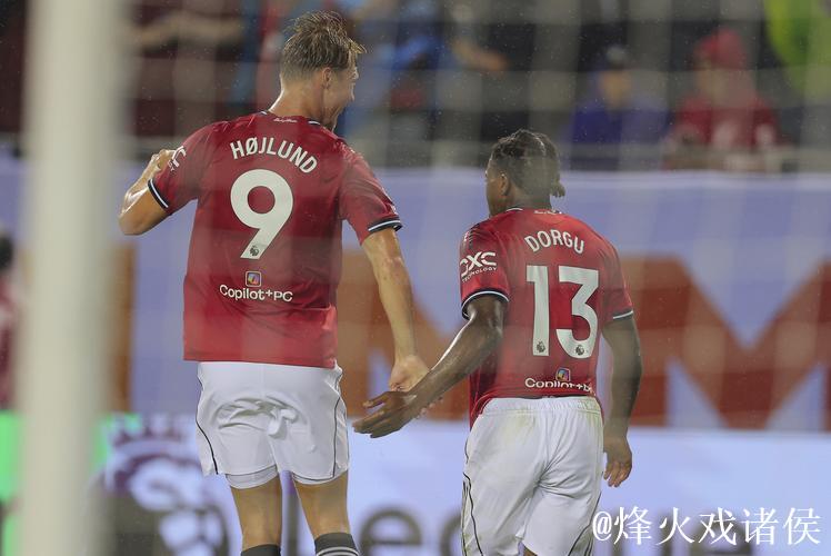 曼联4-4战平伯恩茅斯：B费1射1传斩获全场最高8.8分